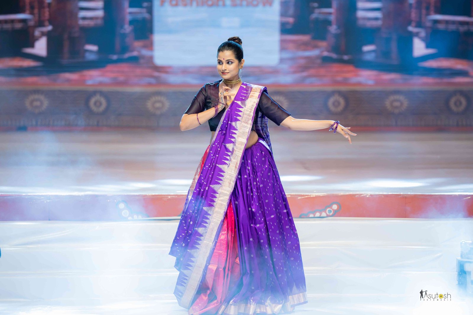 Swadeshi Basanta Look 6